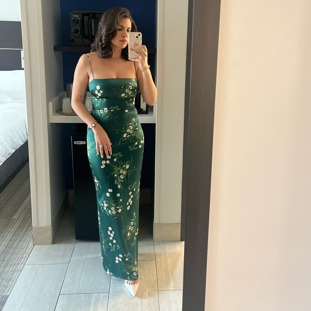Reformation Frankie Dress in color Buena